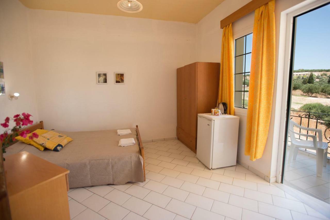 Kazakis Nikos Rooms Πιτσίδια Δωμάτιο φωτογραφία